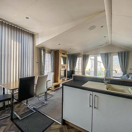 Luxury Caravan At Seaview Holiday Park In Kent Ref 47034Pb Whitstable Luaran gambar