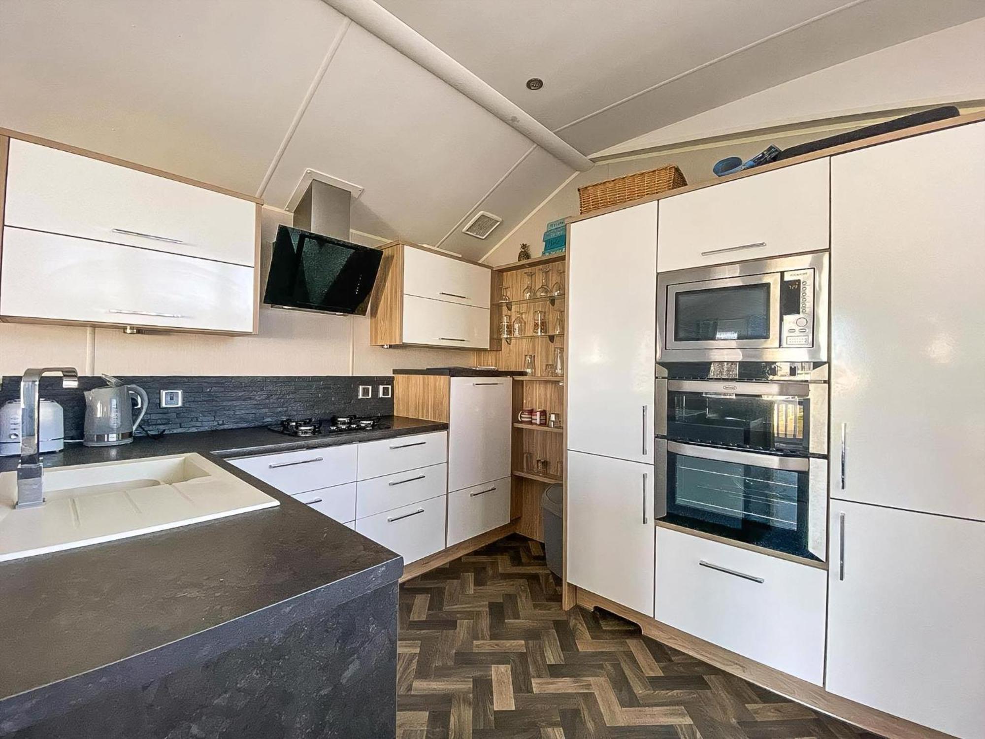 Luxury Caravan At Seaview Holiday Park In Kent Ref 47034Pb Whitstable Luaran gambar